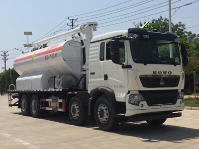 重汽豪沃国六现场混装铵油炸药车